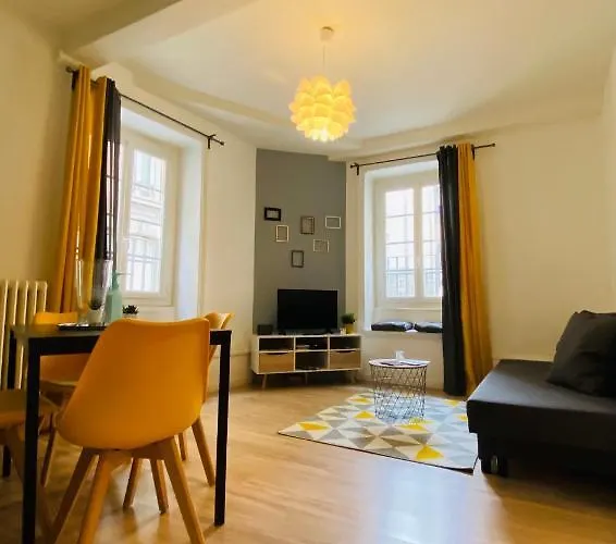 Nid Douillet Sur Plateau *